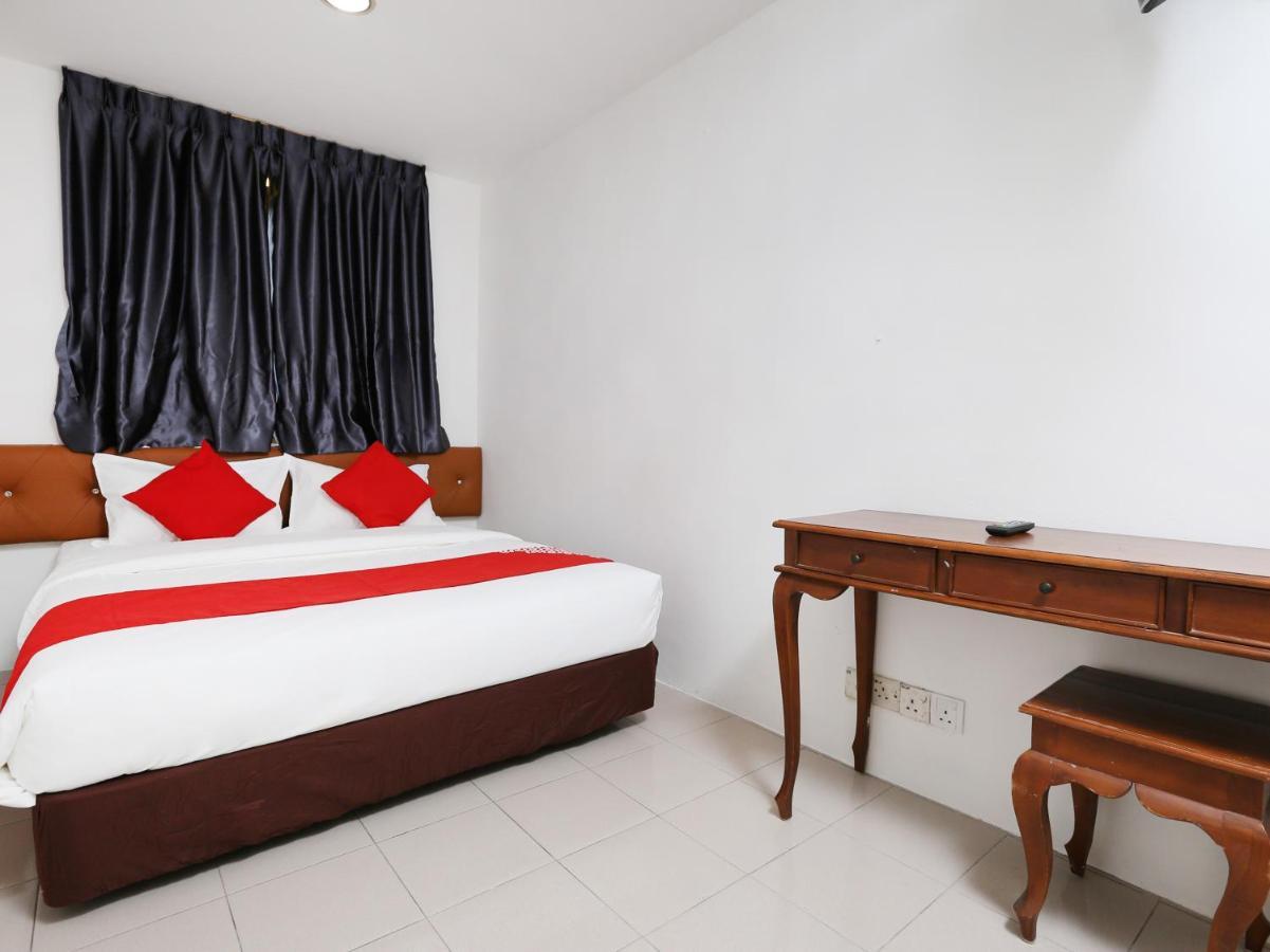 Oyo 89672 Eg Hotel Jj Johor Bahru Exterior photo