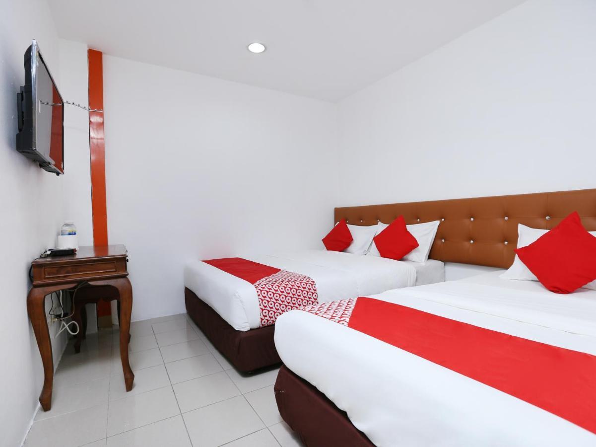 Oyo 89672 Eg Hotel Jj Johor Bahru Exterior photo